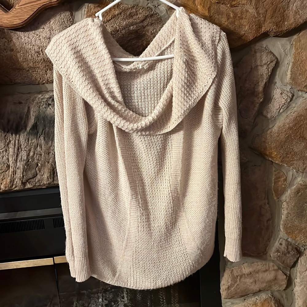 Maurices lightweight Sweater
